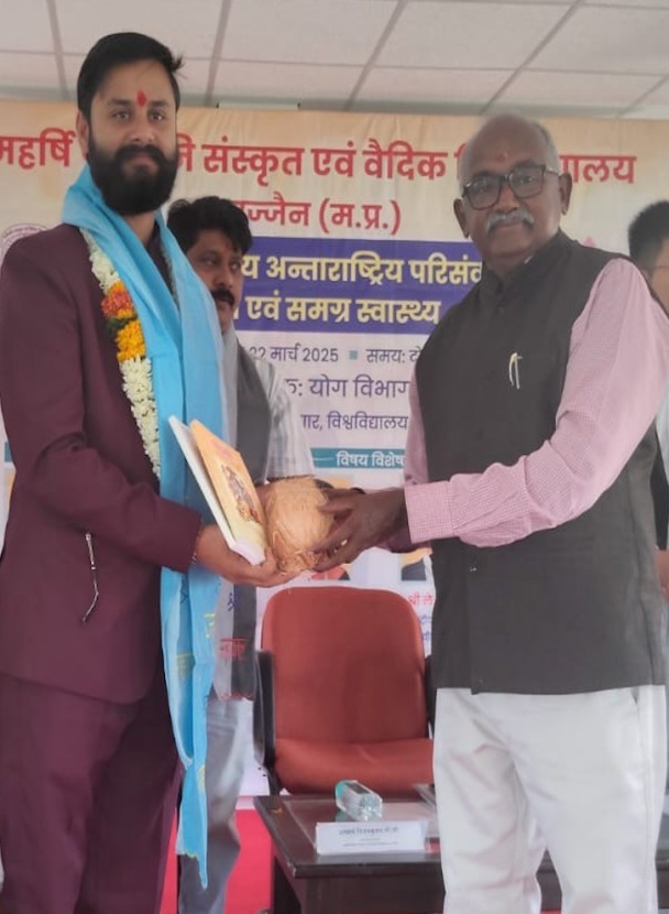shivam mishra & Vice Chancellor of Panini University  VK MENON 