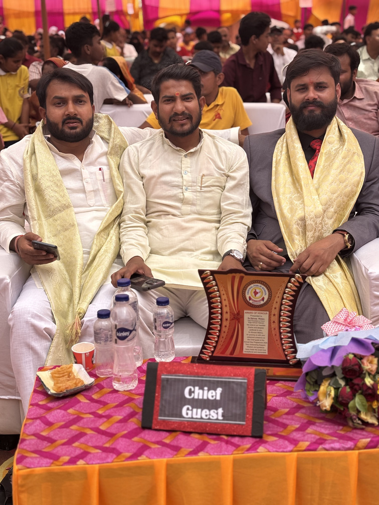 Dr. Shivam Mishra delivering lecture at Central Public School Maryadpur