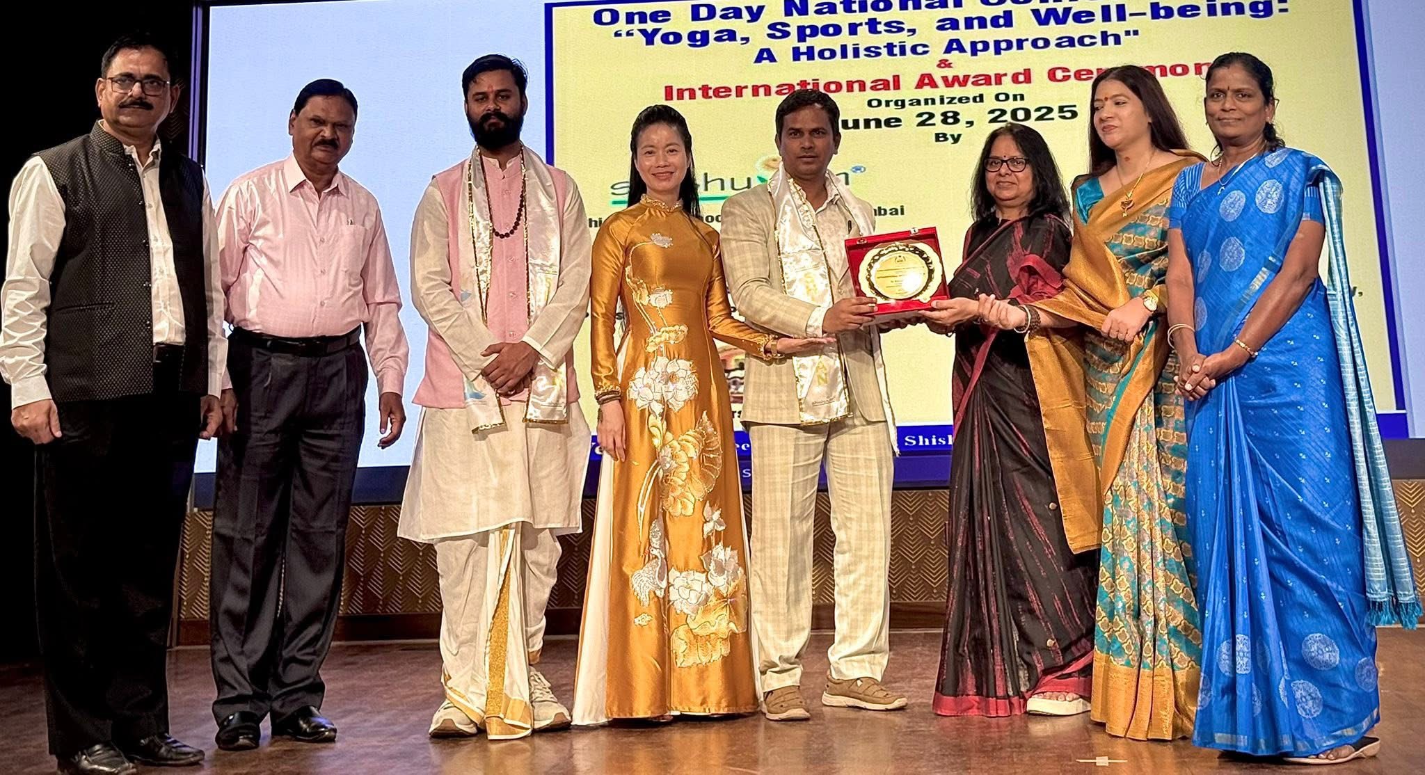 Interactive yoga session at Mumbai conference