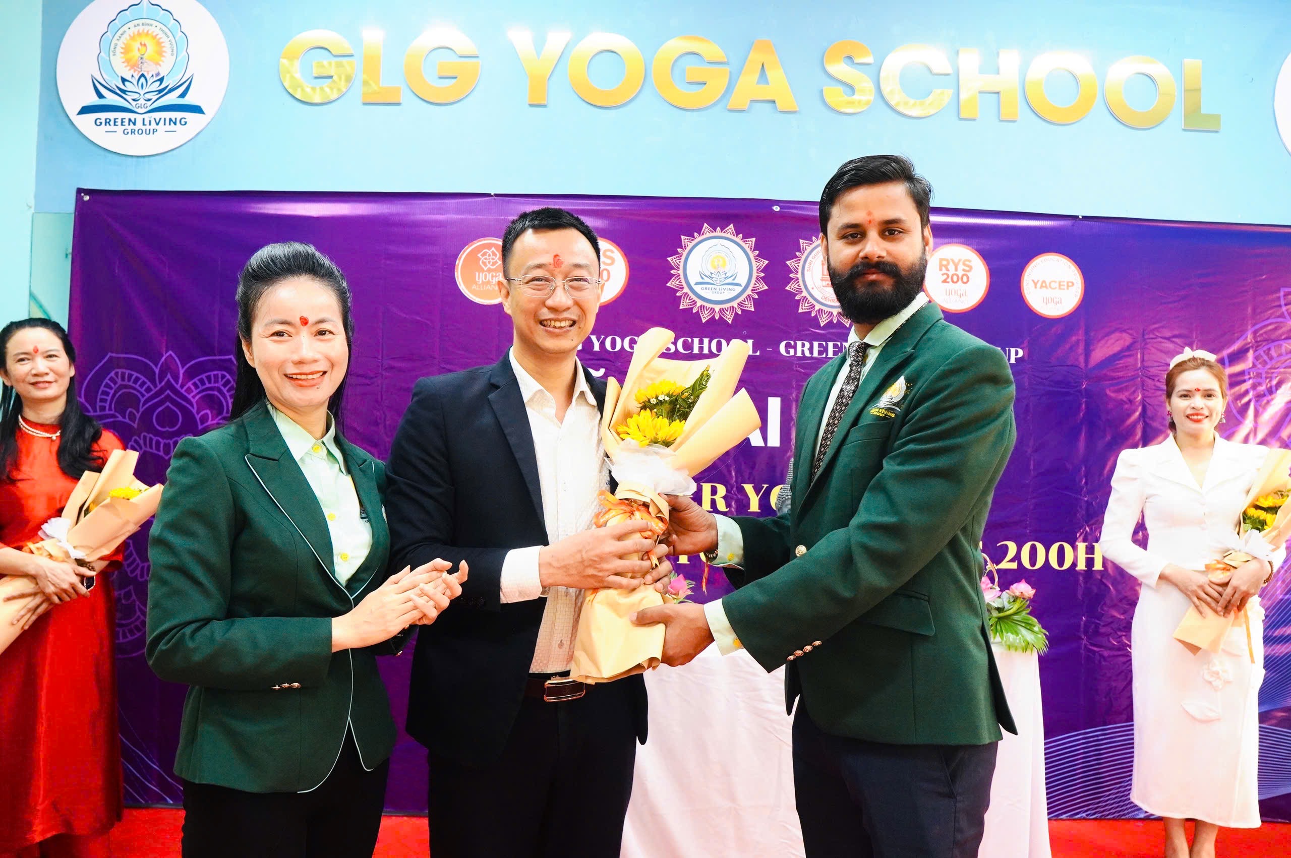 Dr. Shivam Mishra sir yoga delivering closing remarks